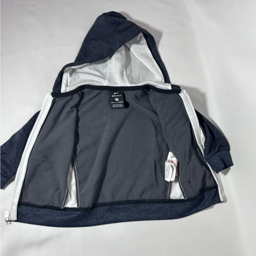 Nike Dri-Fit Baby Boys Therma Hoodie Blue/White Size 12M - Picture 3 of 4